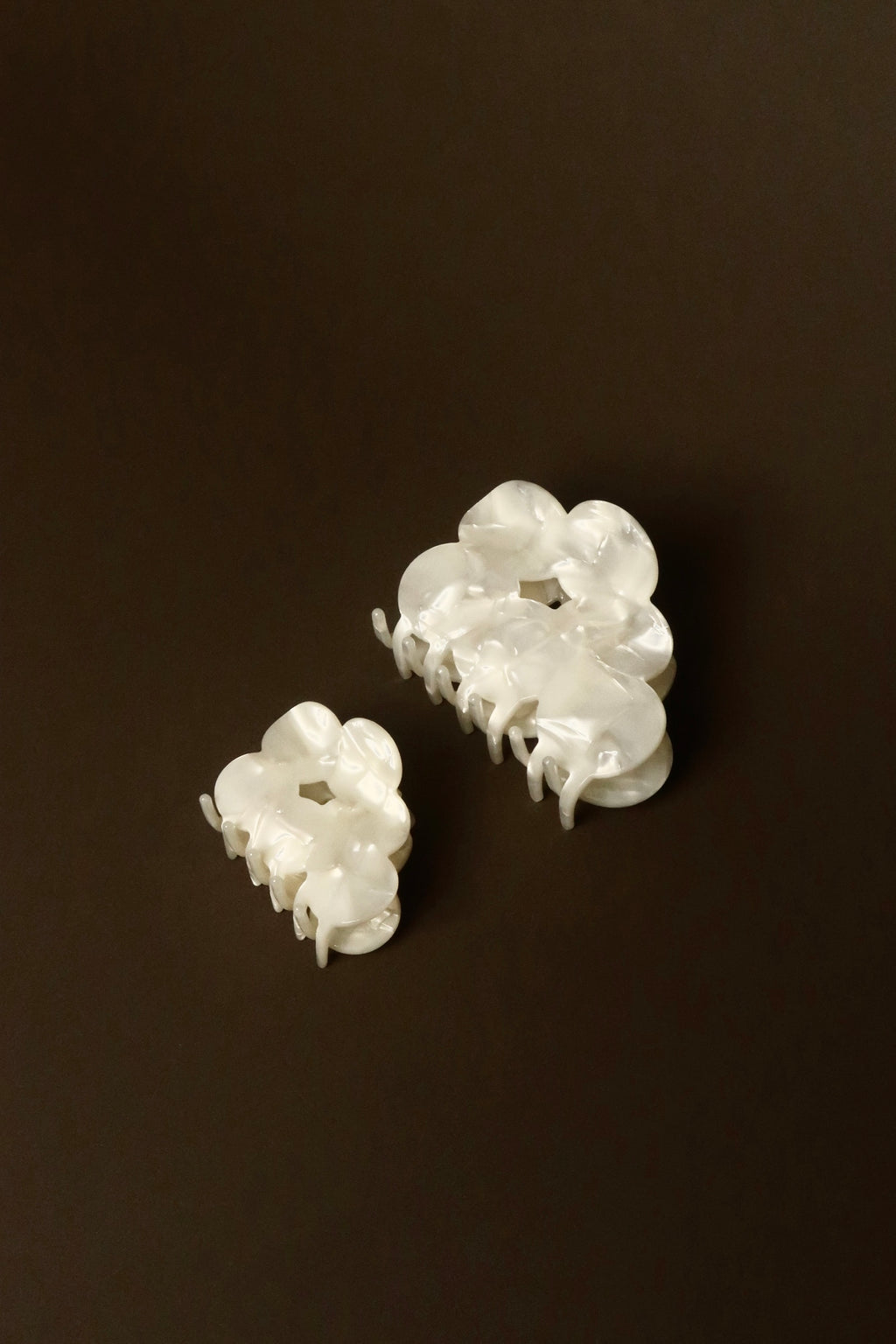 Mini Velvet Pearl Hair Claw